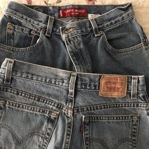 Two pair women’s Levi’s jeans